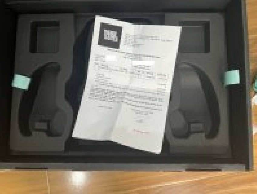 Bán Valve index full kit like new 98% fullbox.