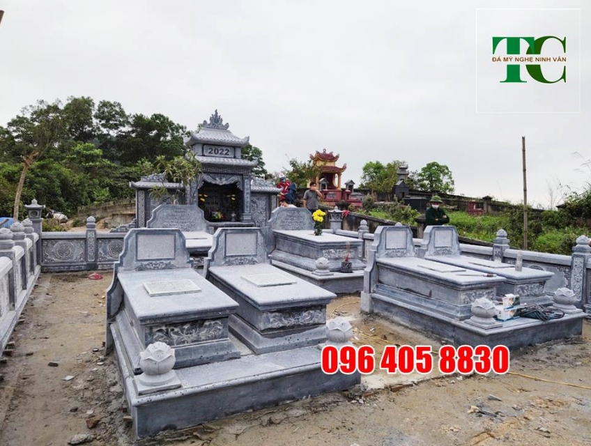 Hà Nội – Khu lăng mộ đá nguyên khối bán tại Đông Anh