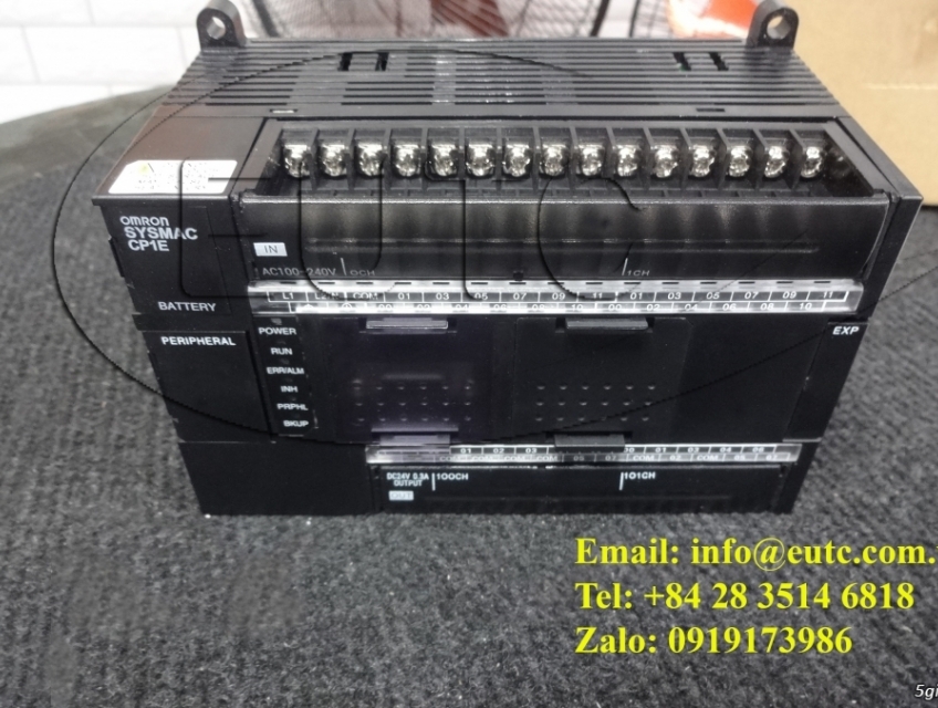 Bộ điều khiển lập trình PLC Omron