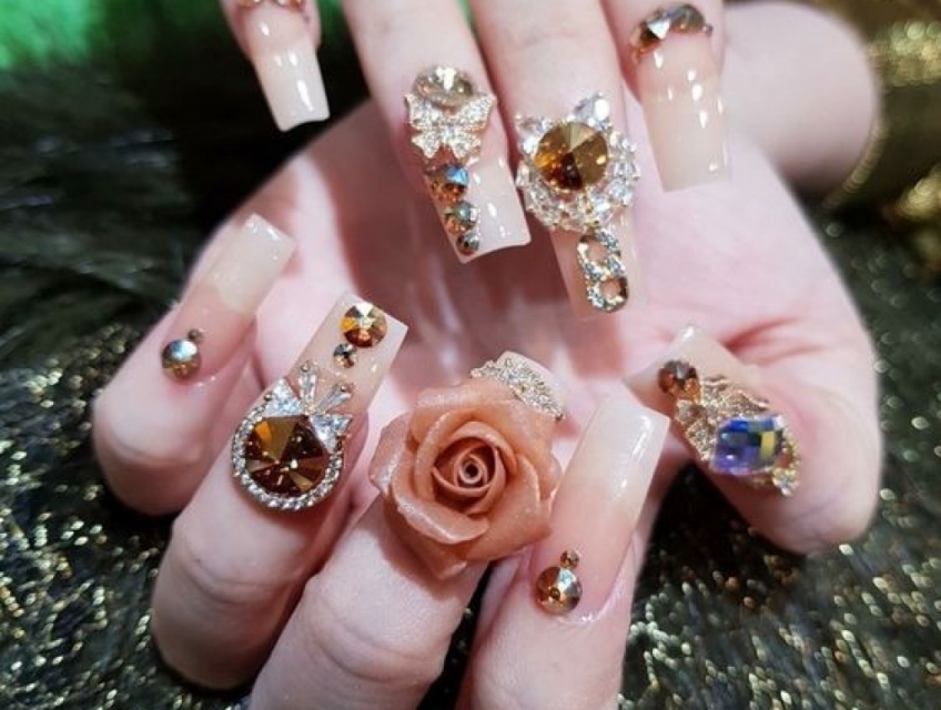 Nail Đính Đá Elysiumnail