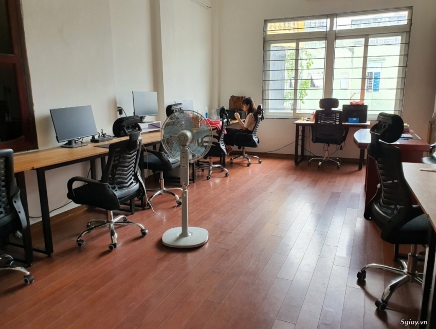 NHÀ 5T- 43m/t, NGÕ ÔTÔ QUA PHỐ NHÂN HÒA CHO THUÊ