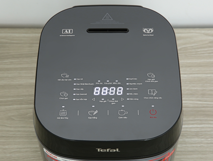 Nồi cơm Tefal RK776B68 thiết kế kiểu dáng độc đáo