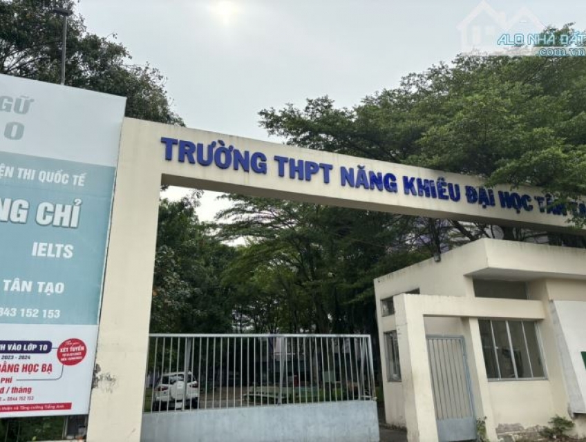 Bán 2 nền đất thổ cư liền kề,mỗi nền 125m2,nằm ngay MT đường 30m số