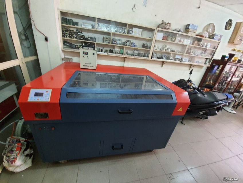 Thanh lý Máy cắt Mica bằng Laser - 90%