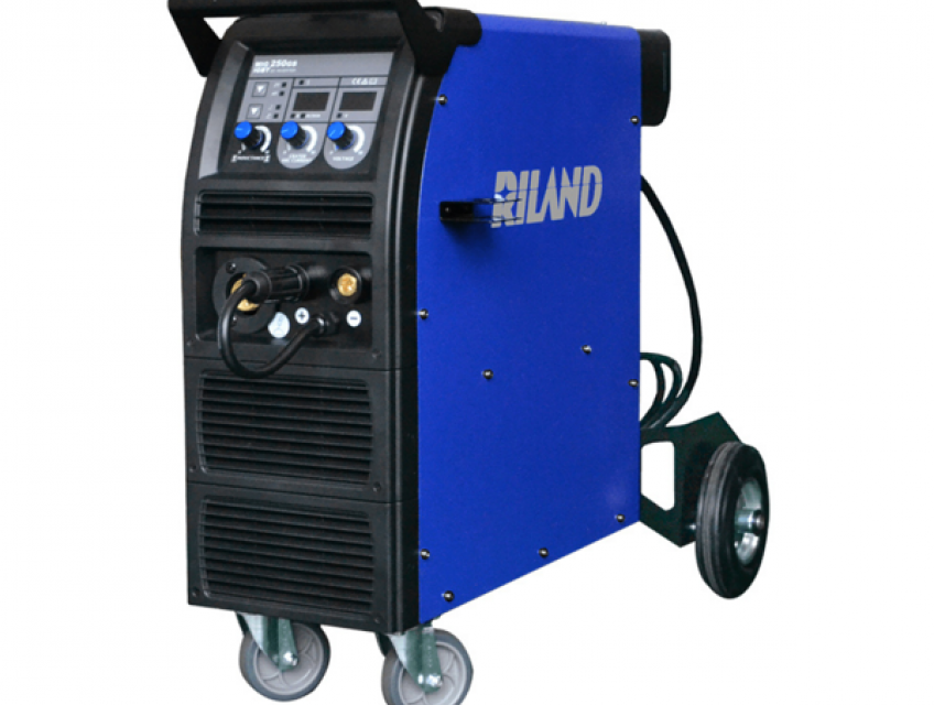 Máy hàn RILAND - Một công cụ hữu ích trong ngành kỹ thuật