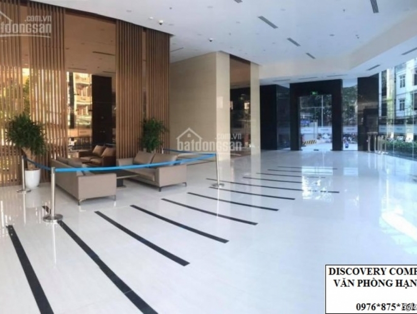 Phòng Kinh Doanh Discovery 302 Cầu giấy cho thuê văn phòng.