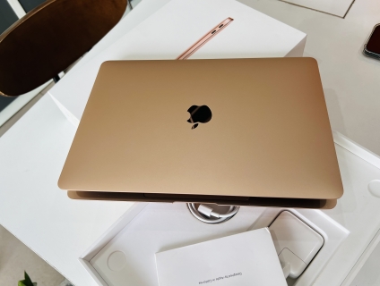 bán Macbook Air M1 8/256GB Màu Gold (vàng đồng) Fullbox đẹp keng 99