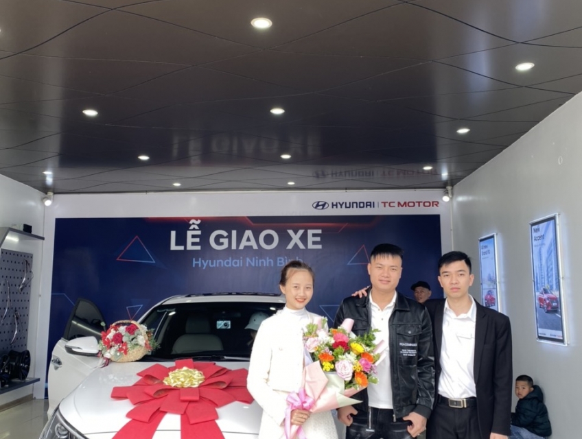 Hyundai Hòa Bình Báo Giá Lăn Bánh Elantra 2024 Toàn Quốc