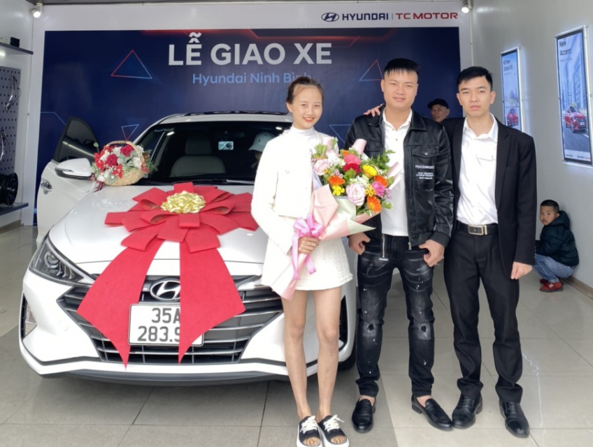 Hyundai Sơn Tây Báo Giá Xe Lăn Bánh Toàn Quốc