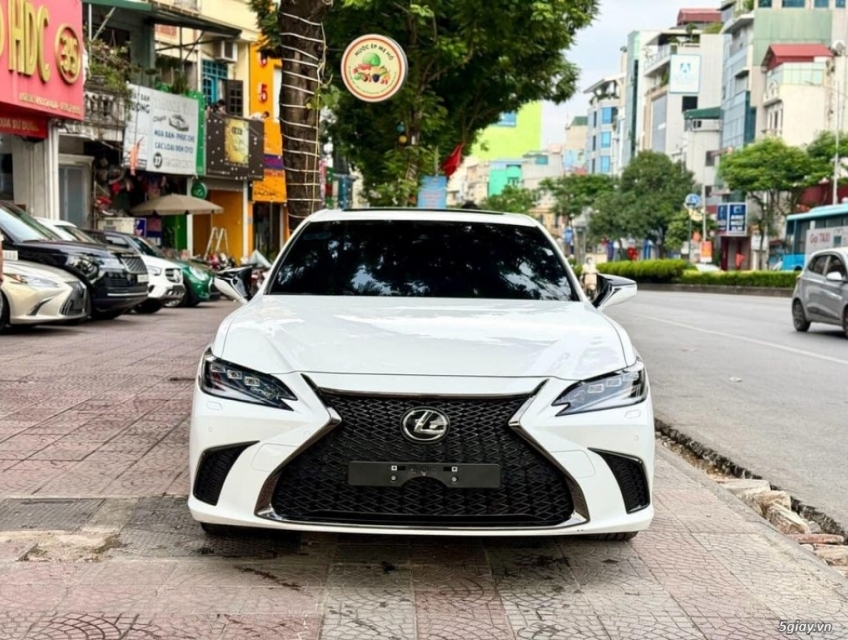 LEXUS ES250 F SPORT 2023 Xe Mới Keng