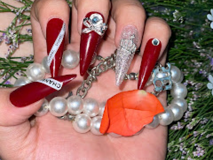 Giới thiệu các mẫu nail Noel đẹp 2024 tại TPHCM