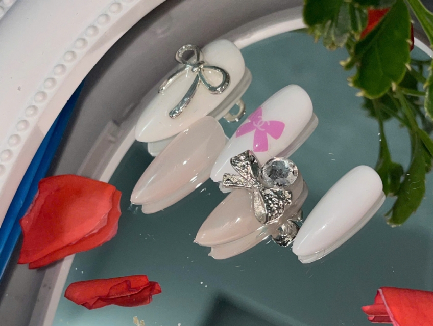 Ombre nail là gì? Xu hướng và cách chọn màu ombre phù hợp