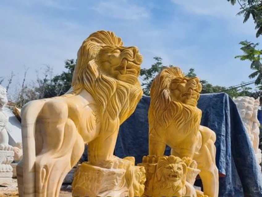 Sư Tử Đá Tự Nhiên – Biểu Tượng Của Sức Mạnh Và Phú Quý Tại Hồ Chí Minh