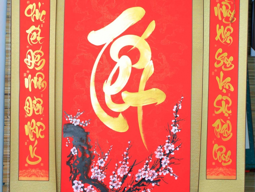 Mẫu câu đối đỏ 7 chữ ngày Tết