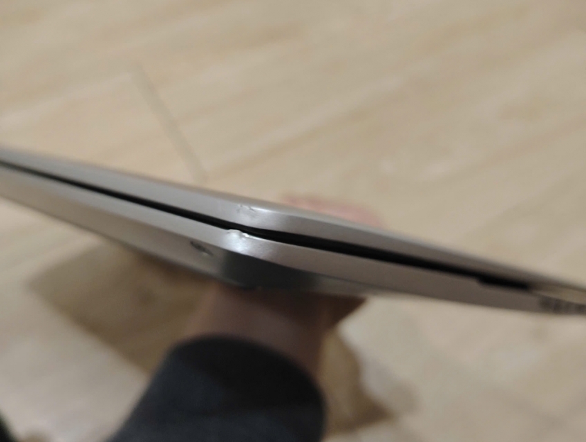 Mình cần pass lại chiếc HP C640 Pro -core i7 -10610U -  ram 16gb/ bộ n