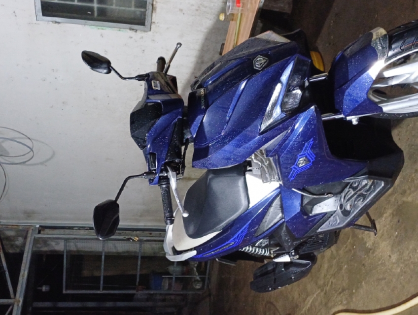 Air blade 1 chủ 2019 đk 2022 33000km ,lúc mua 13km .