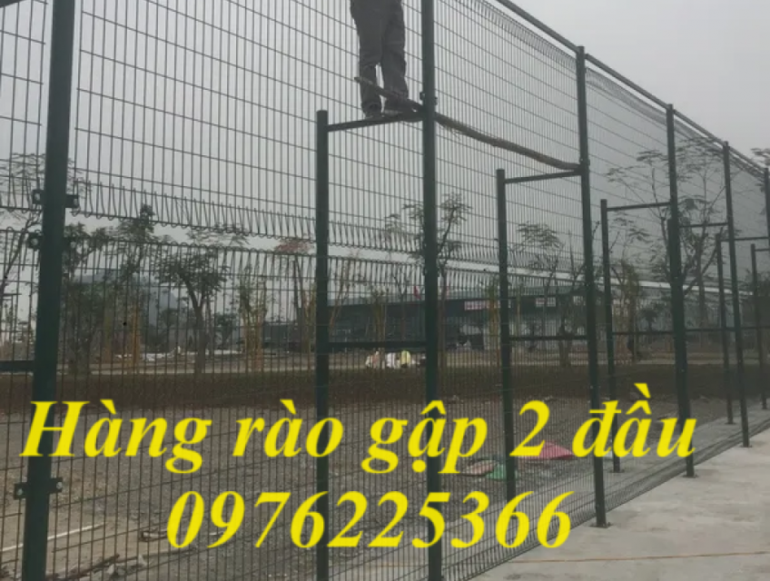 Hàng rào lưới thép gập đầu tam giác