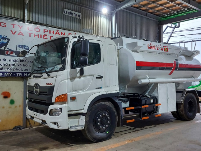 Xe chở xăng dầu hino 12 khối