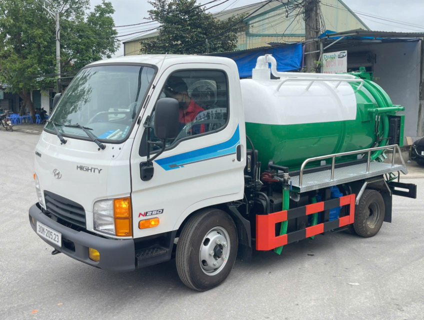 Xe hút chất thải 2 -  32 khối