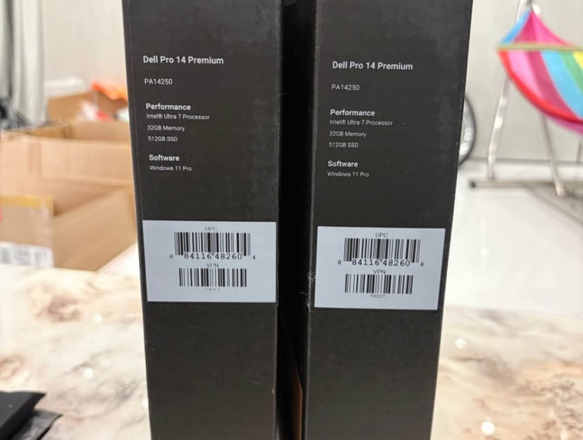 Dell Pro 14 Premium PA14250 ( 2025 ) , Máy 14" chỉ nhẹ 1,3kg