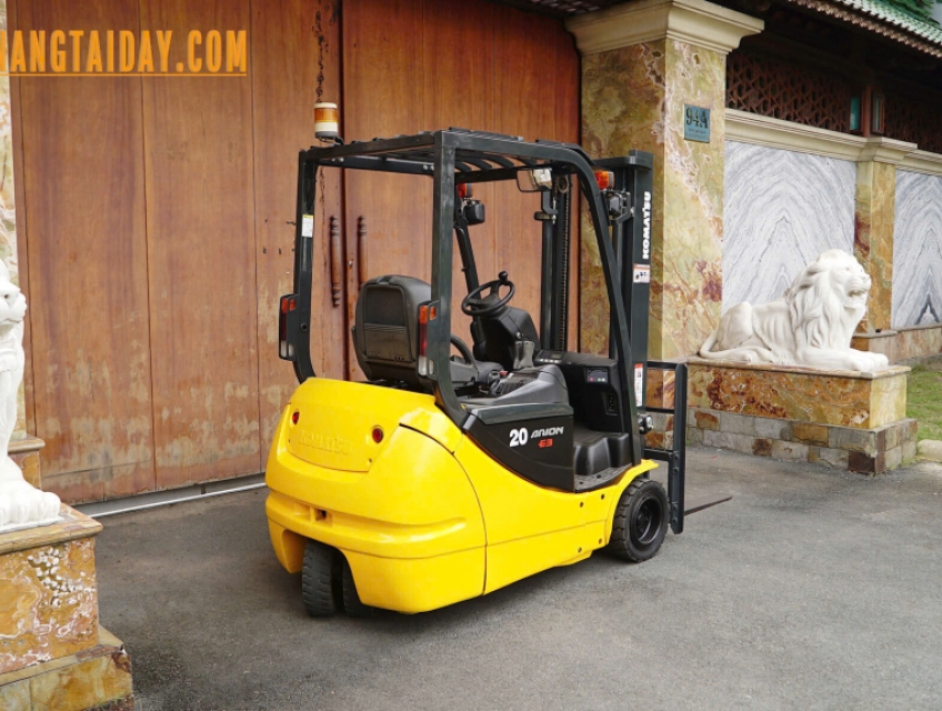 Bán Xe Nâng Điện Ngồi Komatsu 3 Bánh 2 tấn Đời -12
